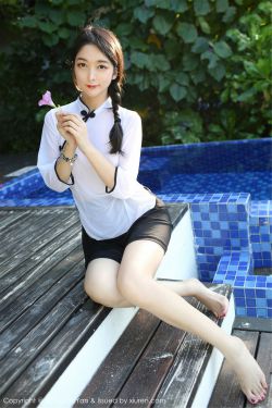 美女的尿口